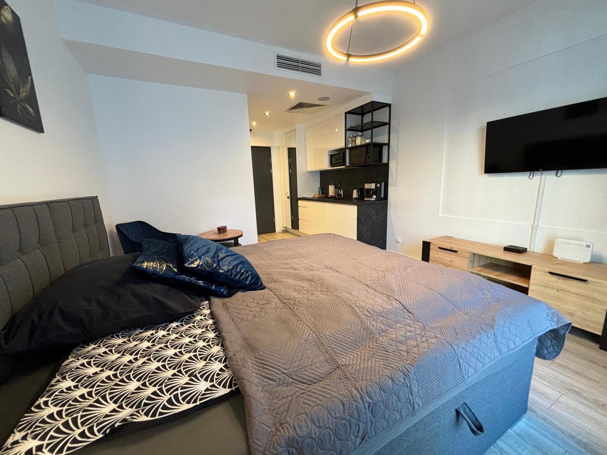 Totu Today-Plac Wolnosci 6 Apartamenty, Faktura Vat, Self Check-In Poznań Eksteriør billede