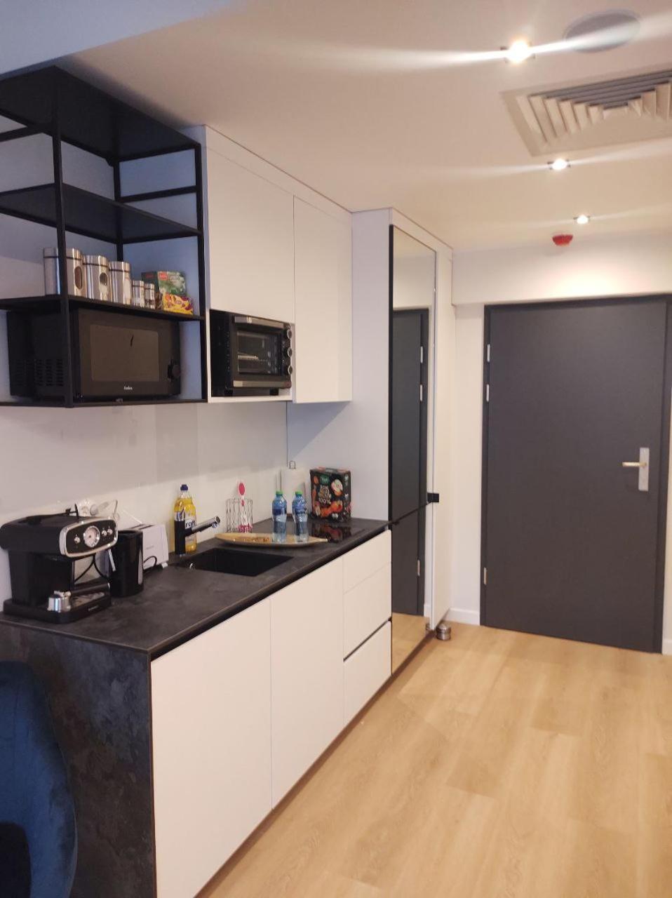 Totu Today-Plac Wolnosci 6 Apartamenty, Faktura Vat, Self Check-In Poznań Eksteriør billede